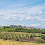 In Frazione Canonica,todi Apartamento Canonica (Umbria)