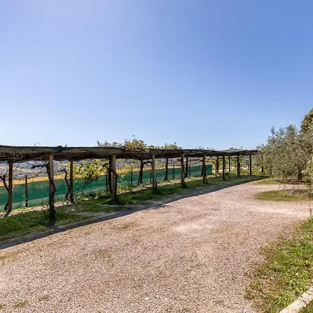 Apartment Gorgeous In Frazione Canonica,todi *