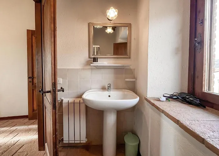 In Frazione Canonica,todi *